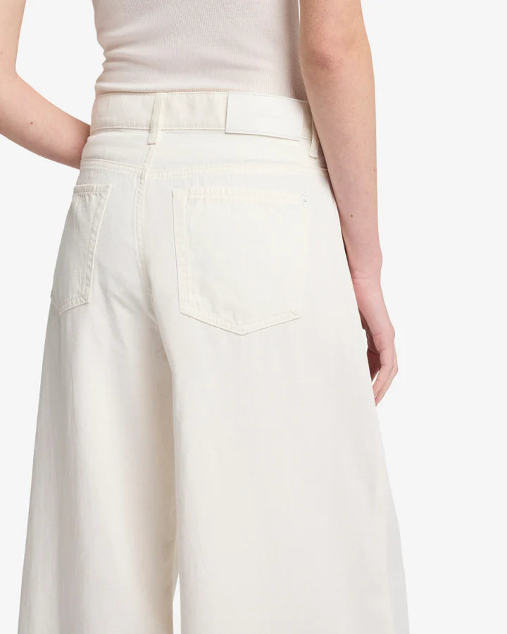 Close-Up of Back Detailing - 7 For All Mankind Linen Blend Palazzo Pants, Classic 5-Pocket Design, Available in Aurora, Ontario, with Free Shipping on Orders $150+