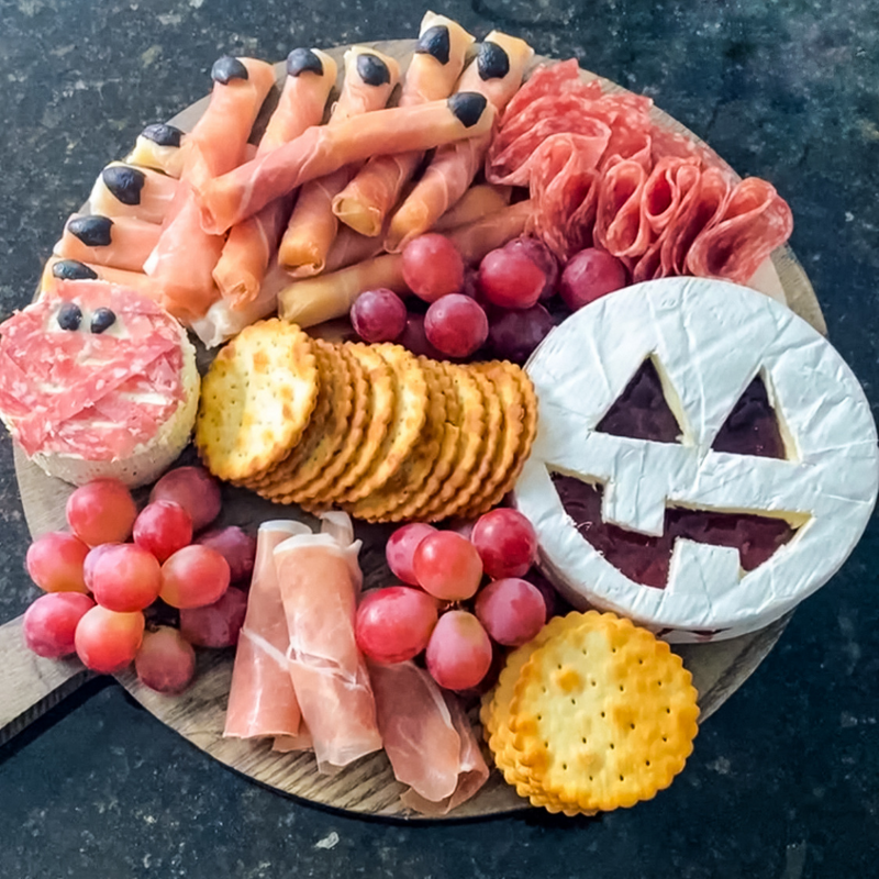 Spooktacular 👻 Halloween Charcuterie Board