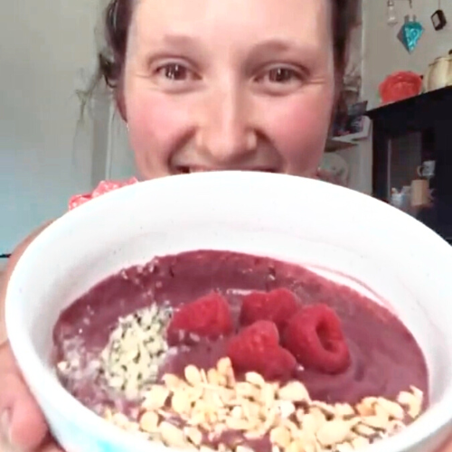 Smoothie Bowls with Naturopathic Doctor @brittanyburrowsnd