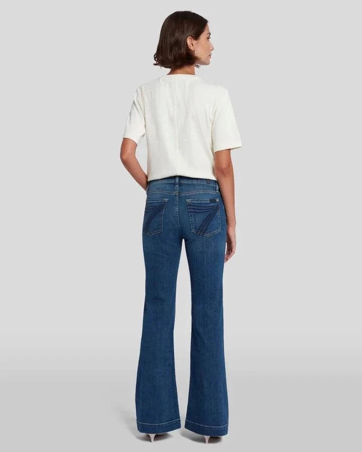 7 For All Mankind Bottoms Tailorless B(Air) Dojo by 7 For All Mankind available at Lemonberry Boutique Aurora