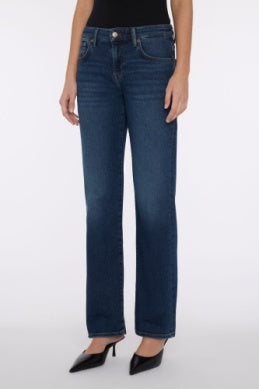 7 For All Mankind Calie Straight jeans in dark blue wash, front view, model wearing black heels – available at Lemonberry in Aurora and online in Quebec