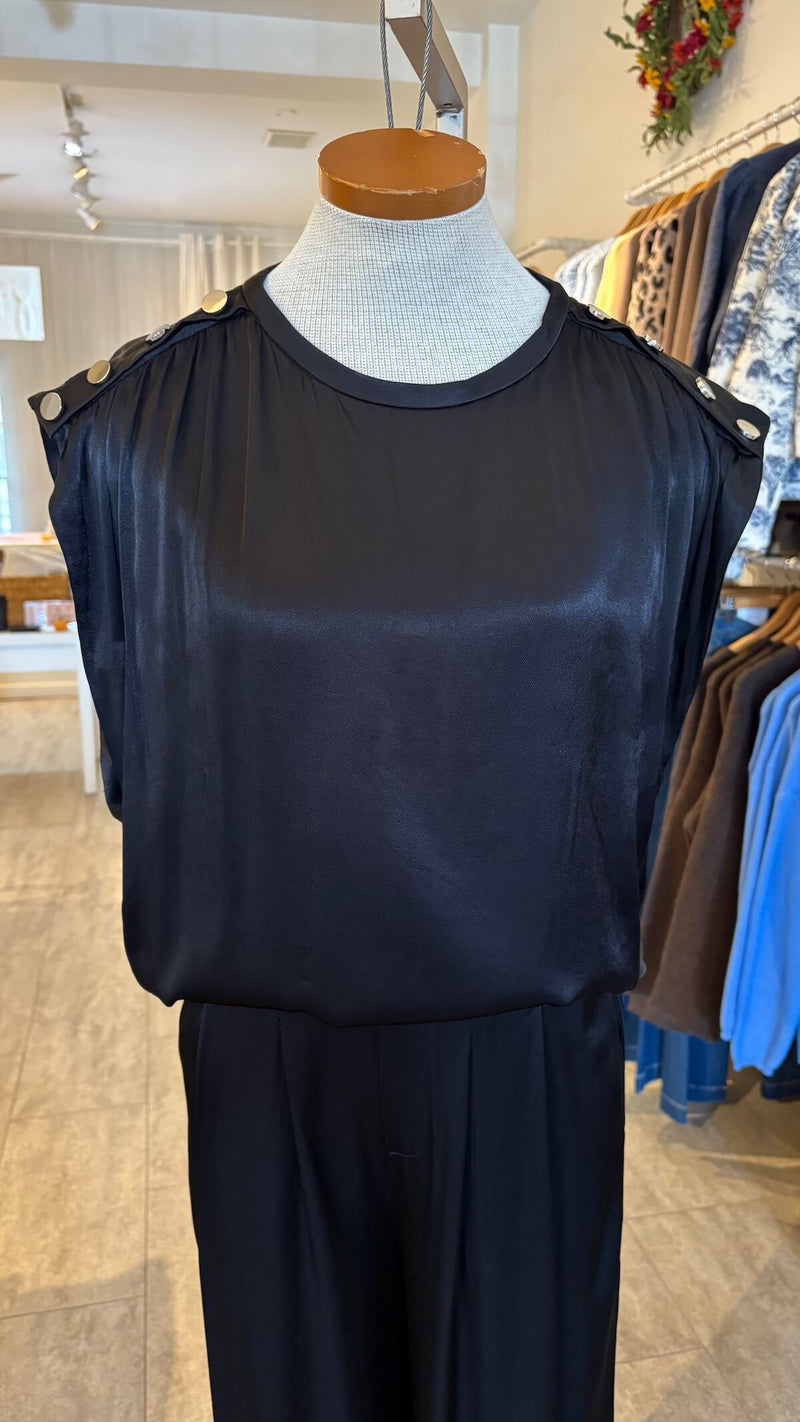 Front view of Melissa Nepton's Randy top paired with Eileen Pants