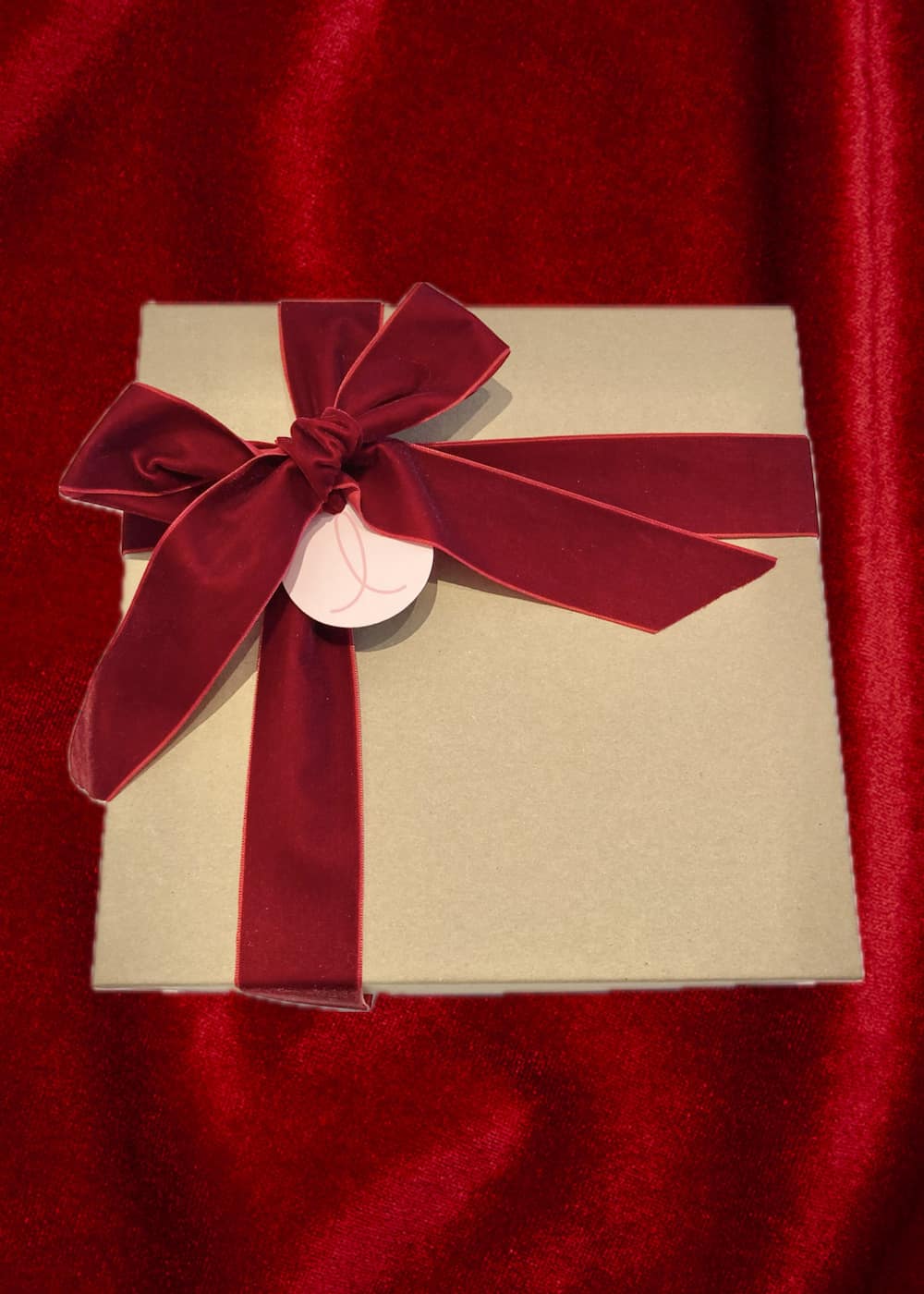 Lemonberry Gift Box – Small (7 × 7 × 4 in)