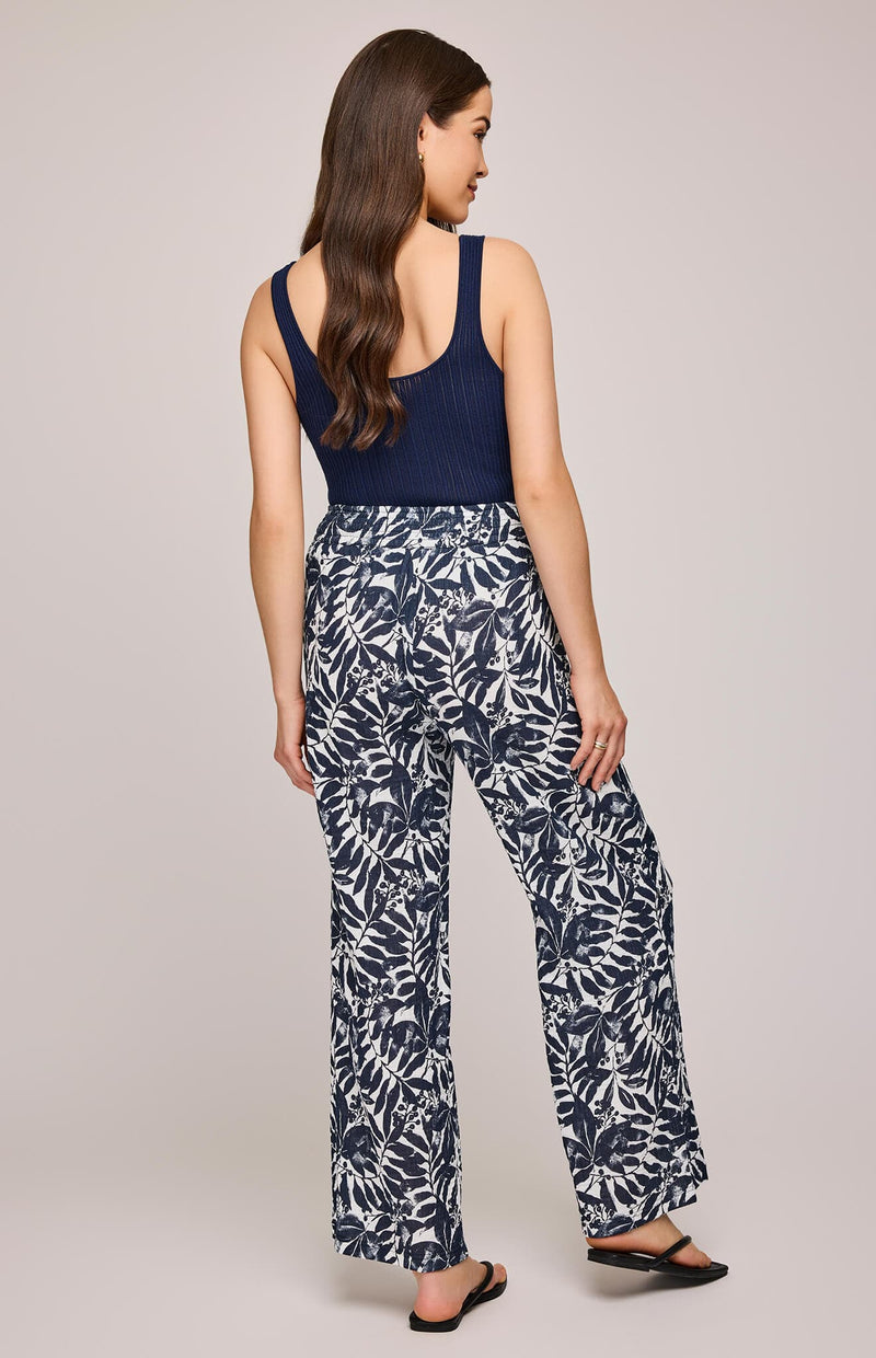 Back view of Gentle Fawn’s Adelaide trousers in lightweight cotton, blue leafy pattern – Lemonberry Aurora near Richmond Hill and Newmarket