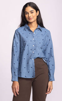 Azula Top Pink Martini – embroidered heart button-up in breathable cotton, styled casually with one side tucked