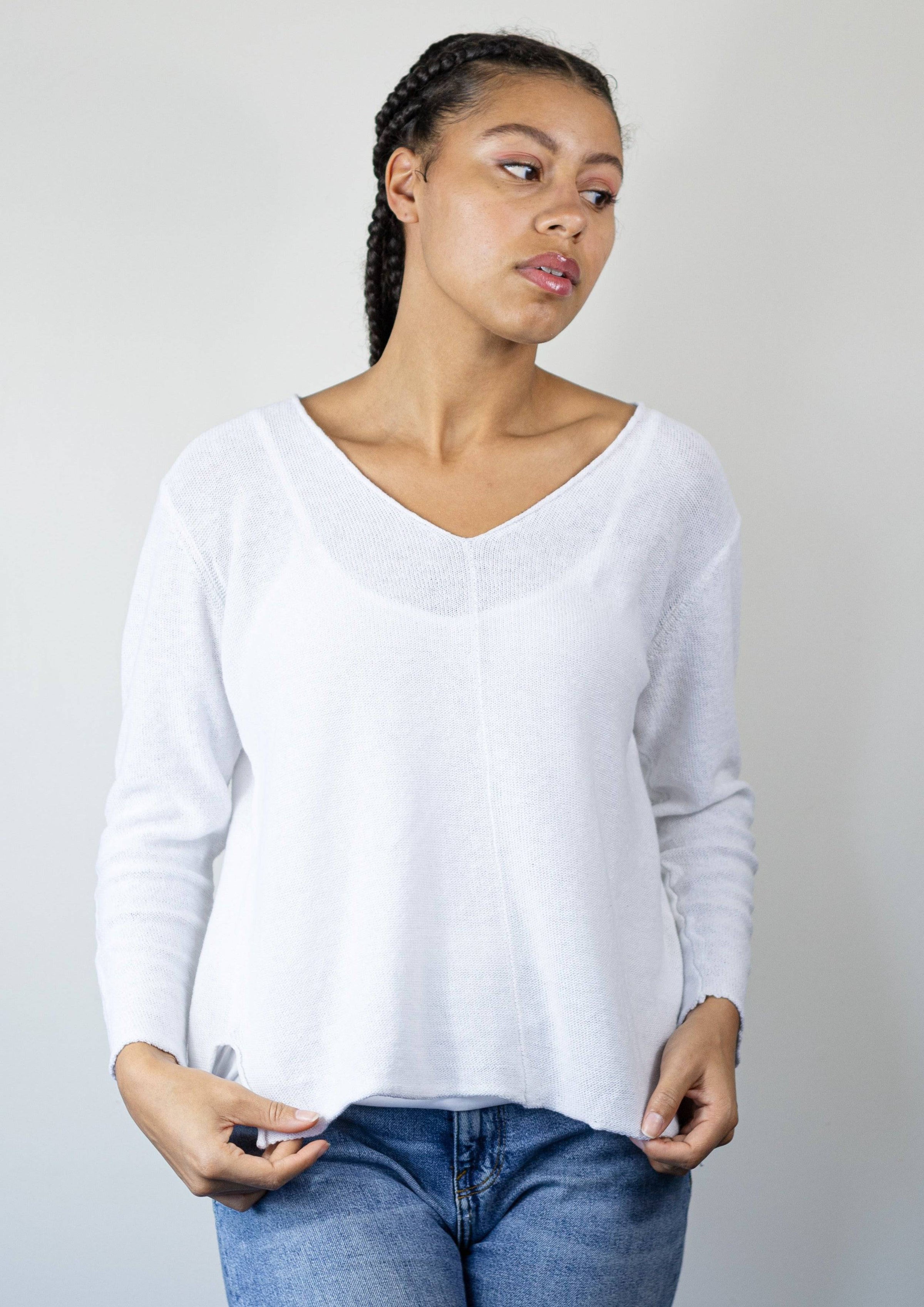 Beachy V Neck - Lemonberry.ca