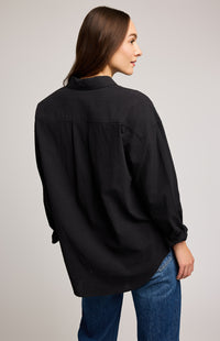 Gentle Fawn Callahan black button down shirt, back view showing shirt-tail hem – available at Lemonberry in Aurora, ON