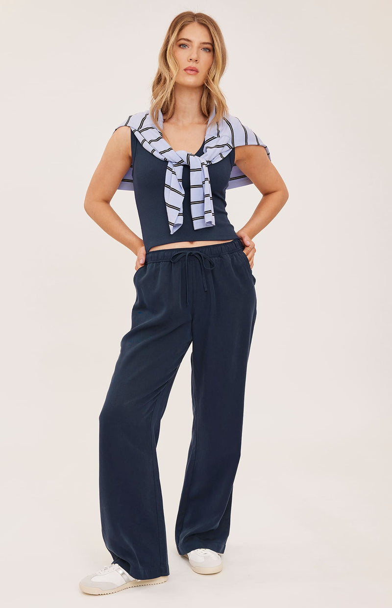 gentle-fawn-gabriel-pant-angled-front-washed-navy