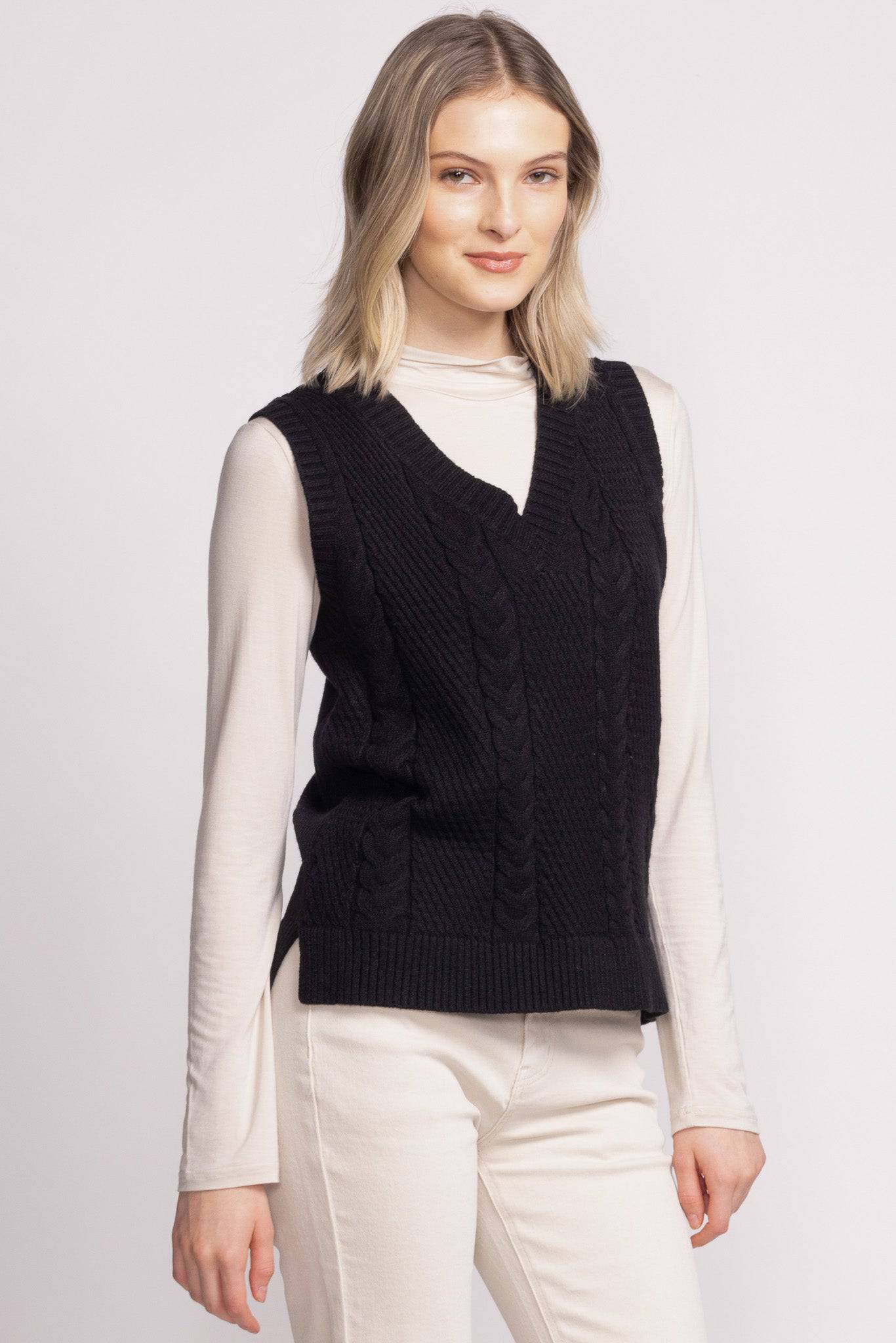 Holly Sweater - Lemonberry.ca