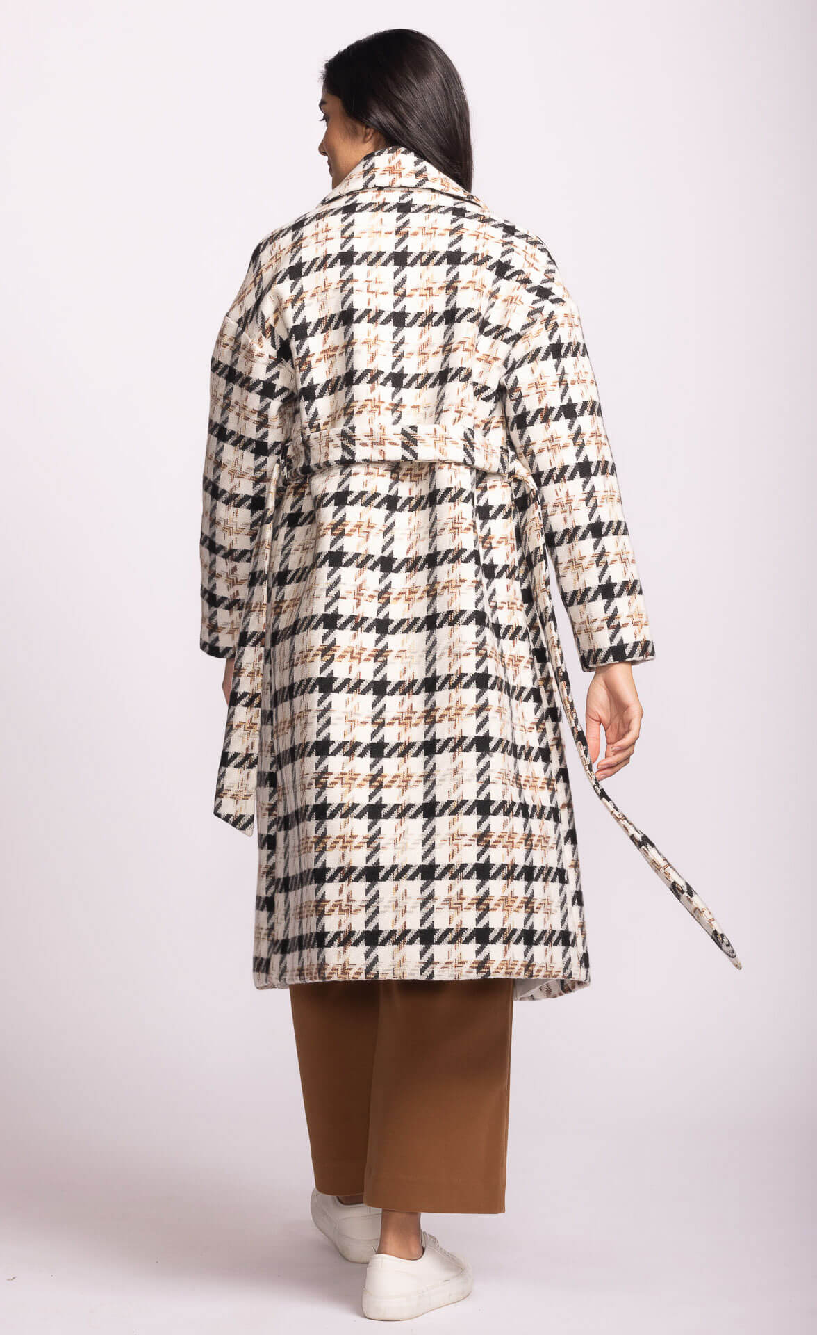 Pink Martini Kendree Coat in black plaid – back view showing belt and relaxed fit, Lemonberry Aurora.