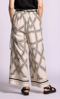Pink Martini Nagel pants beige back Lemonberry Aurora