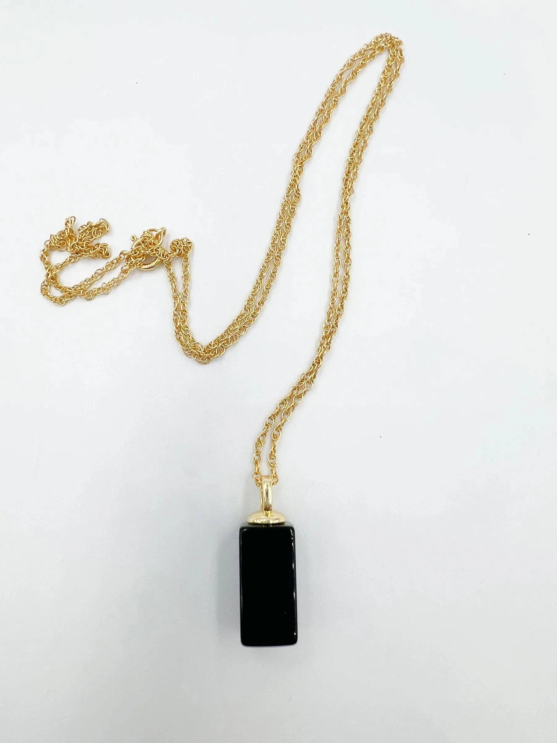 Saskia De Vries Jewelry Royal Street Bar Necklace available at Lemonberry Boutique Aurora