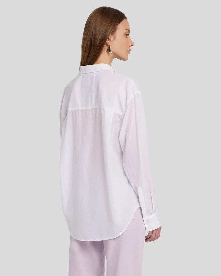 Viola Button-Down in White with White Pants – Back View

