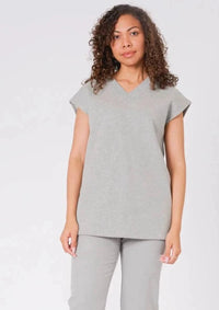 Preloved Tops Rose Vest 🍃 available at Lemonberry Boutique Aurora