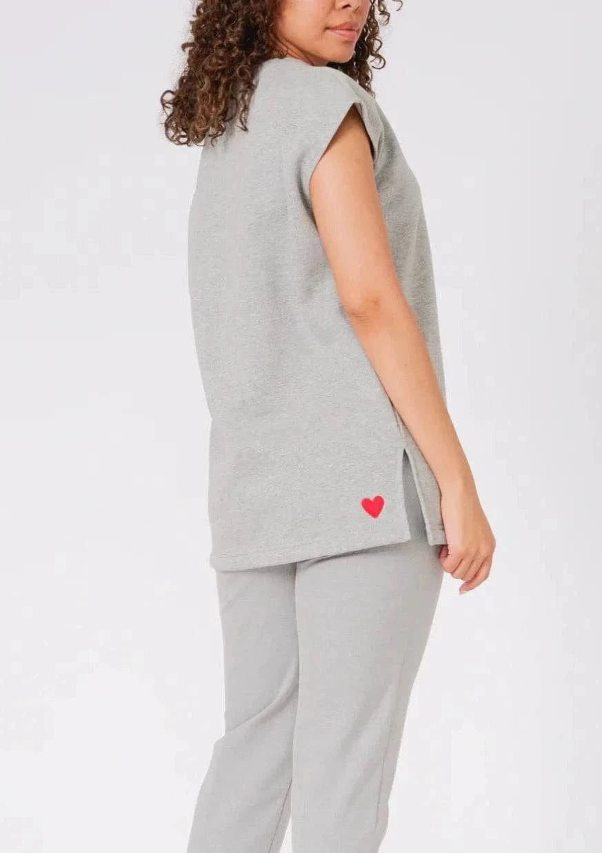 Preloved Tops Rose Vest 🍃 available at Lemonberry Boutique Aurora